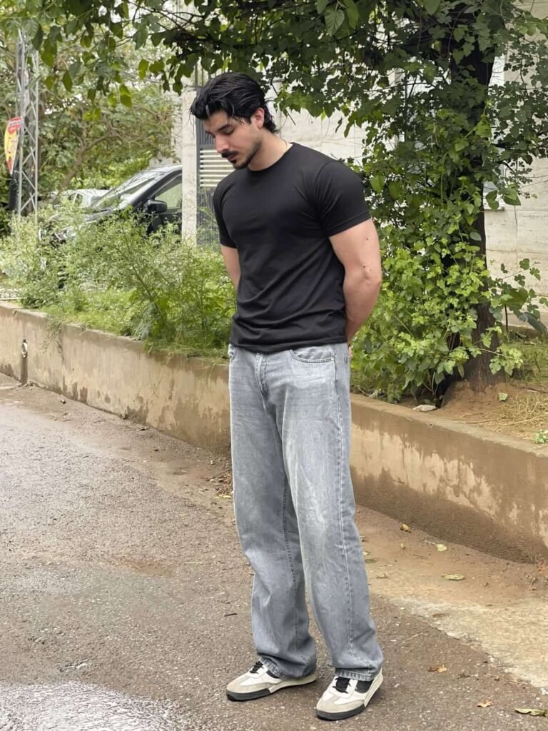 Black T-Shirt With Grey Straight-Leg Jeans